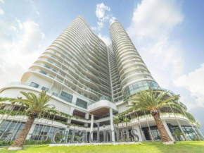 Luxury condo with gorgeous view to Ha Long Bay